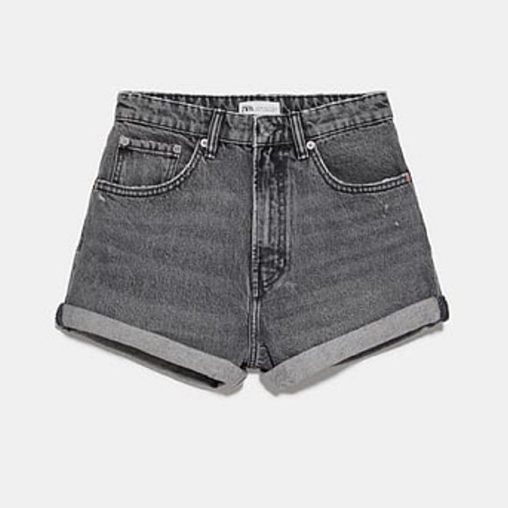 ZARA 90s ROLLED UP SHORTS